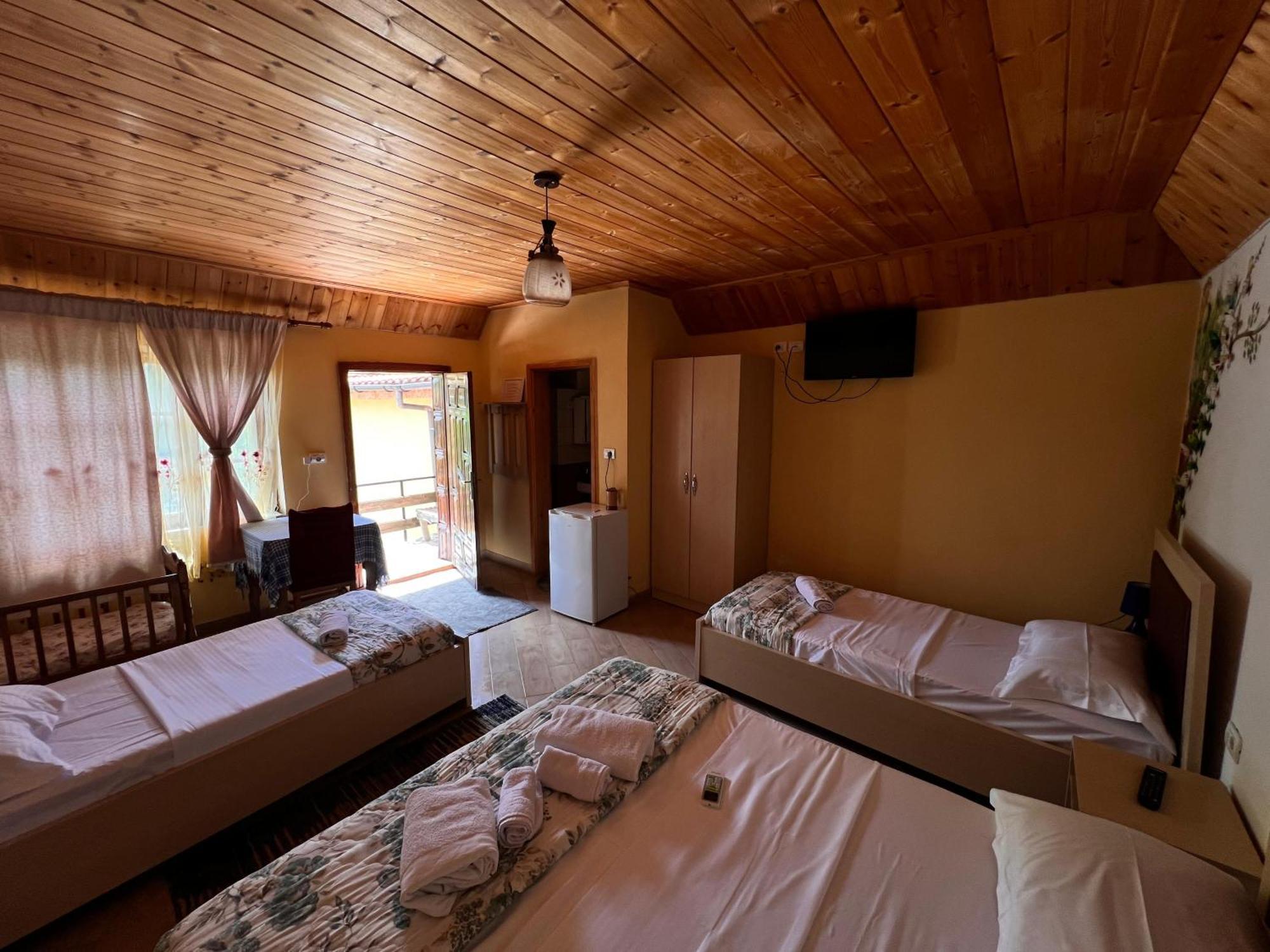 Krujë Rooms Merlika -Inside The Castle- מראה חיצוני תמונה