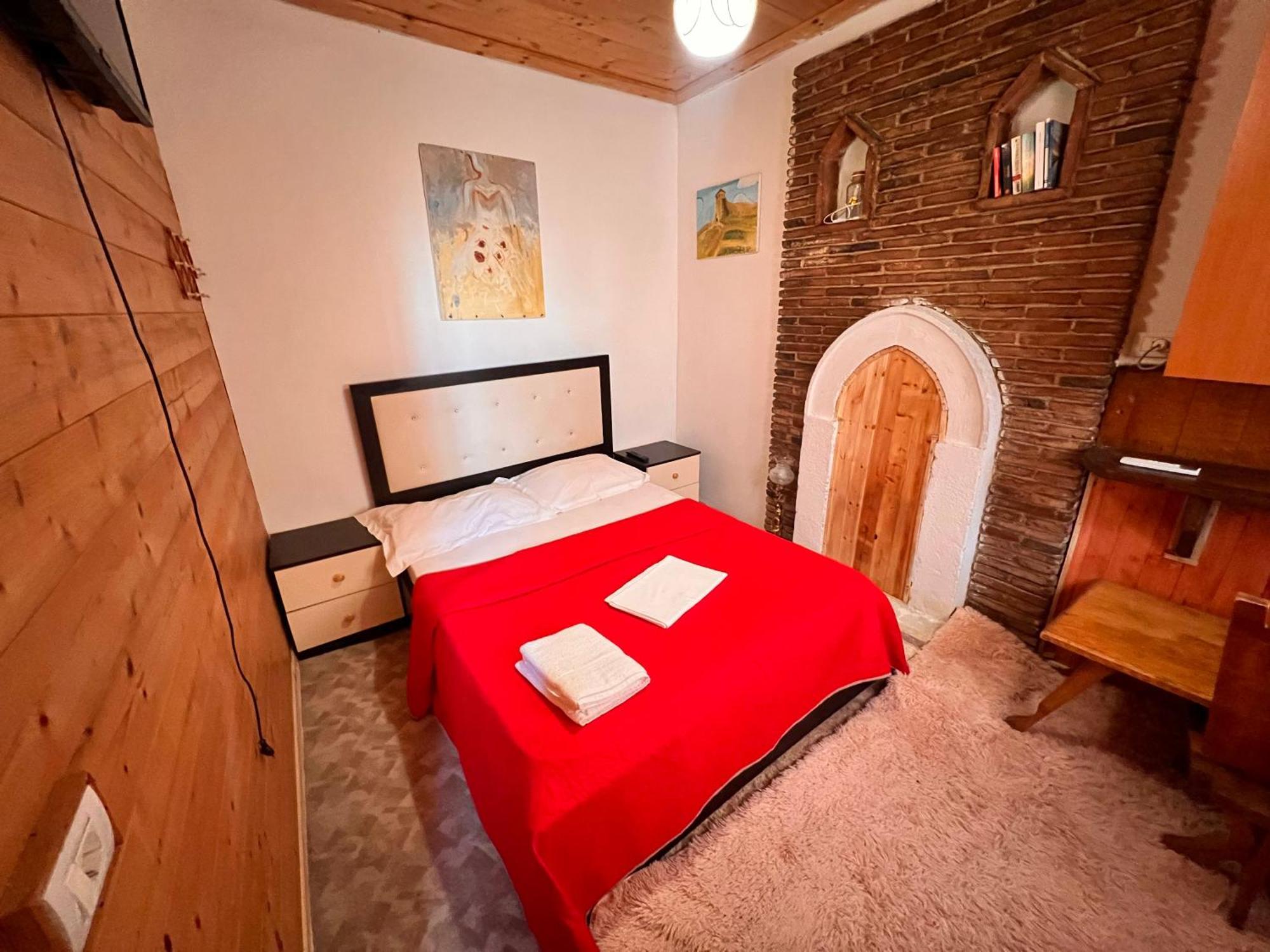 Krujë Rooms Merlika -Inside The Castle- מראה חיצוני תמונה